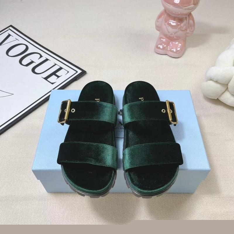 Pra*a sandals